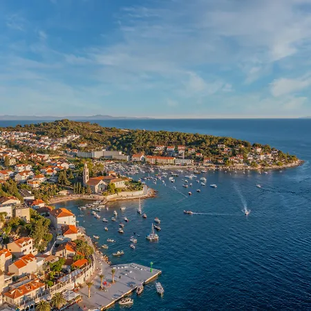 Liza Hvar Island Hotel 4*
